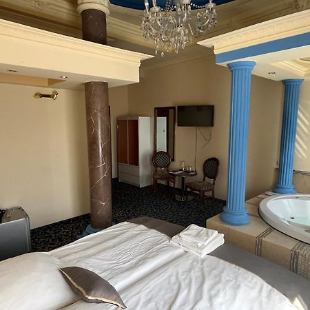 Hotel Venecia Palace Michałowice Eksteriør bilde