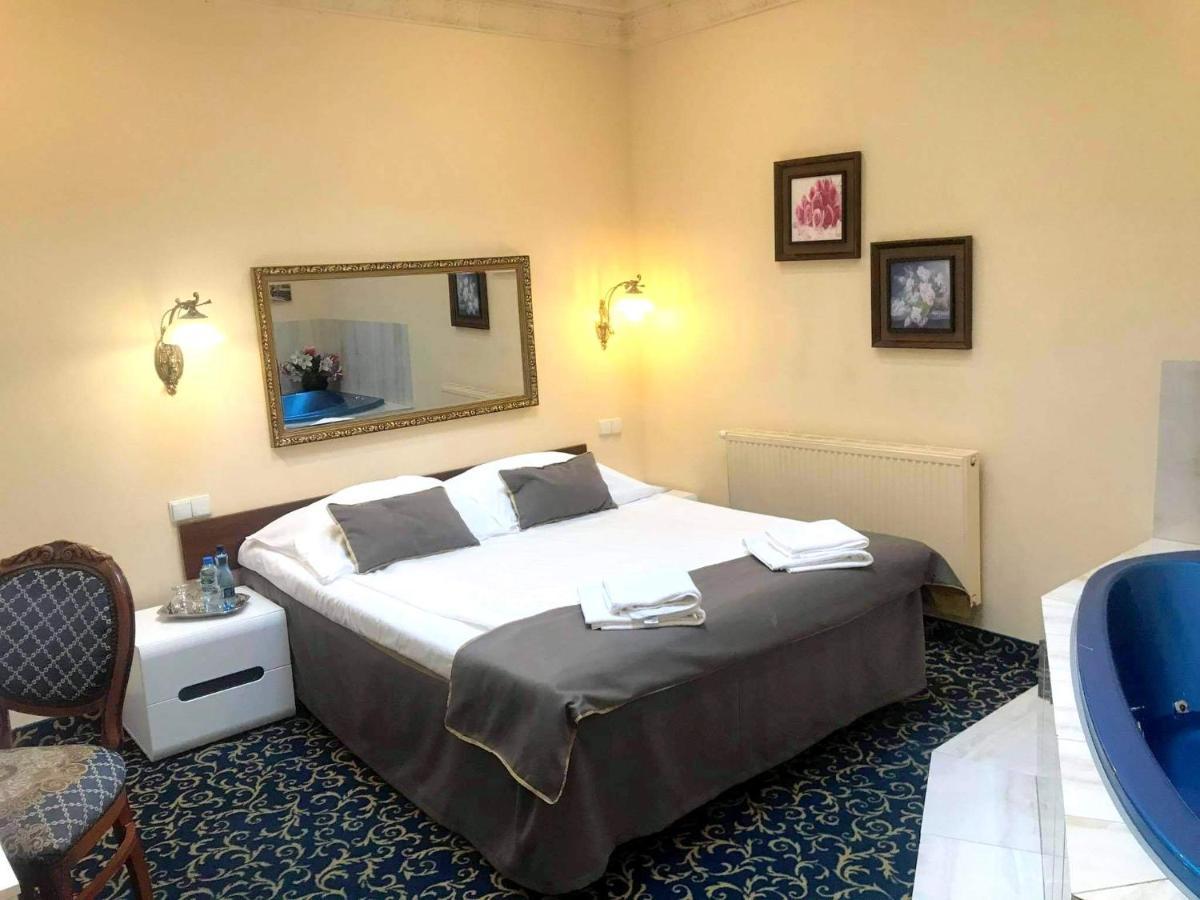 Hotel Venecia Palace Michałowice Eksteriør bilde