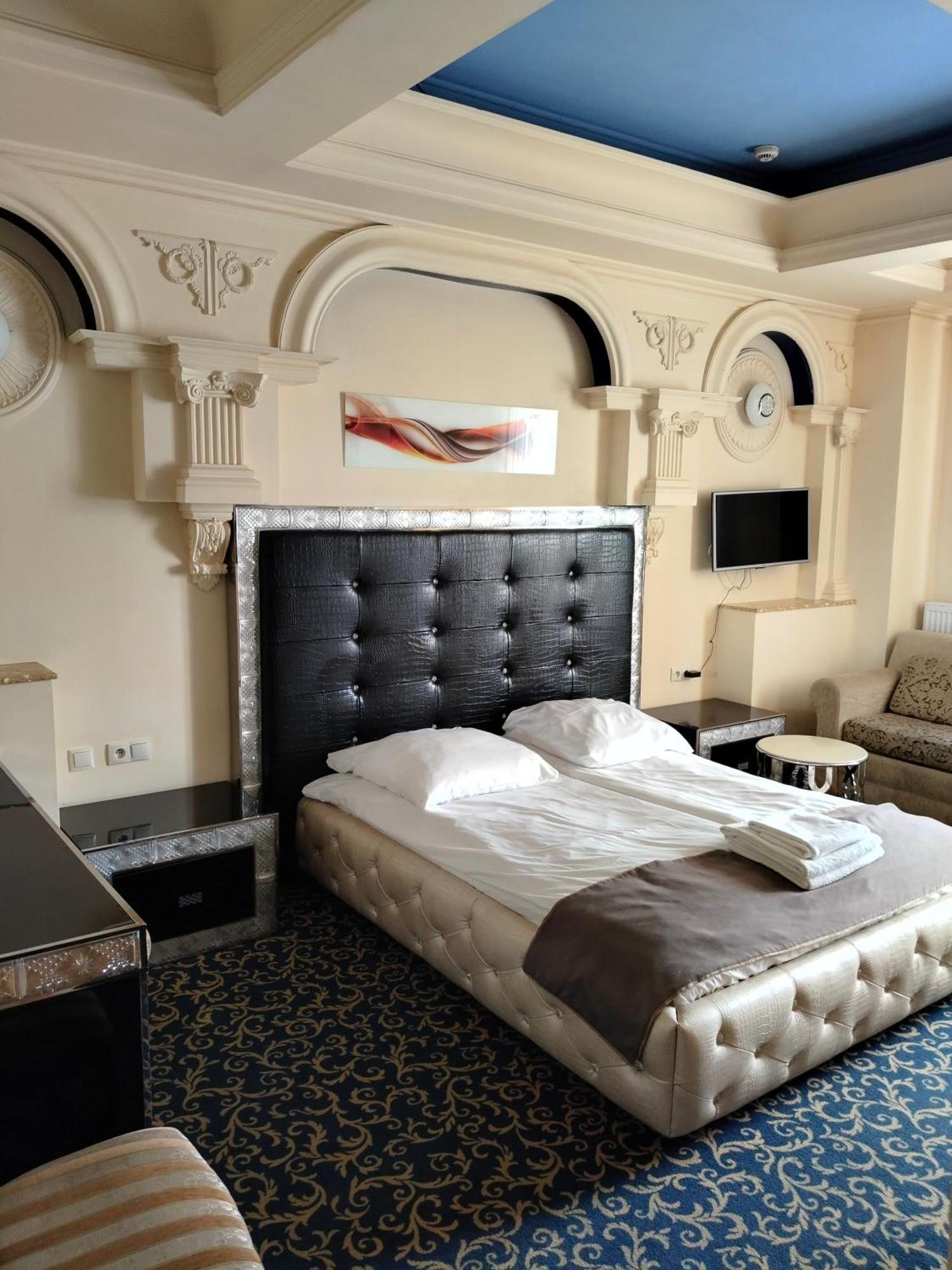 Hotel Venecia Palace Michałowice Eksteriør bilde
