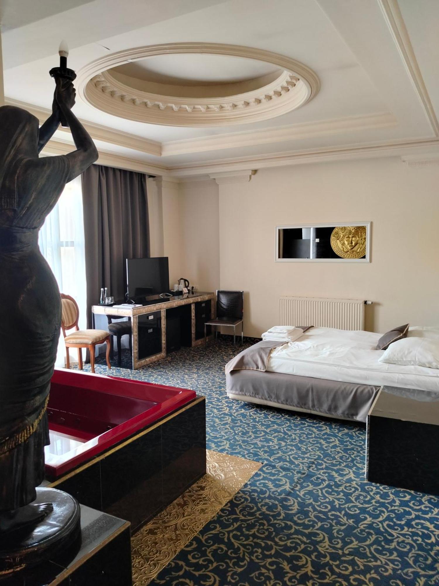 Hotel Venecia Palace Michałowice Eksteriør bilde