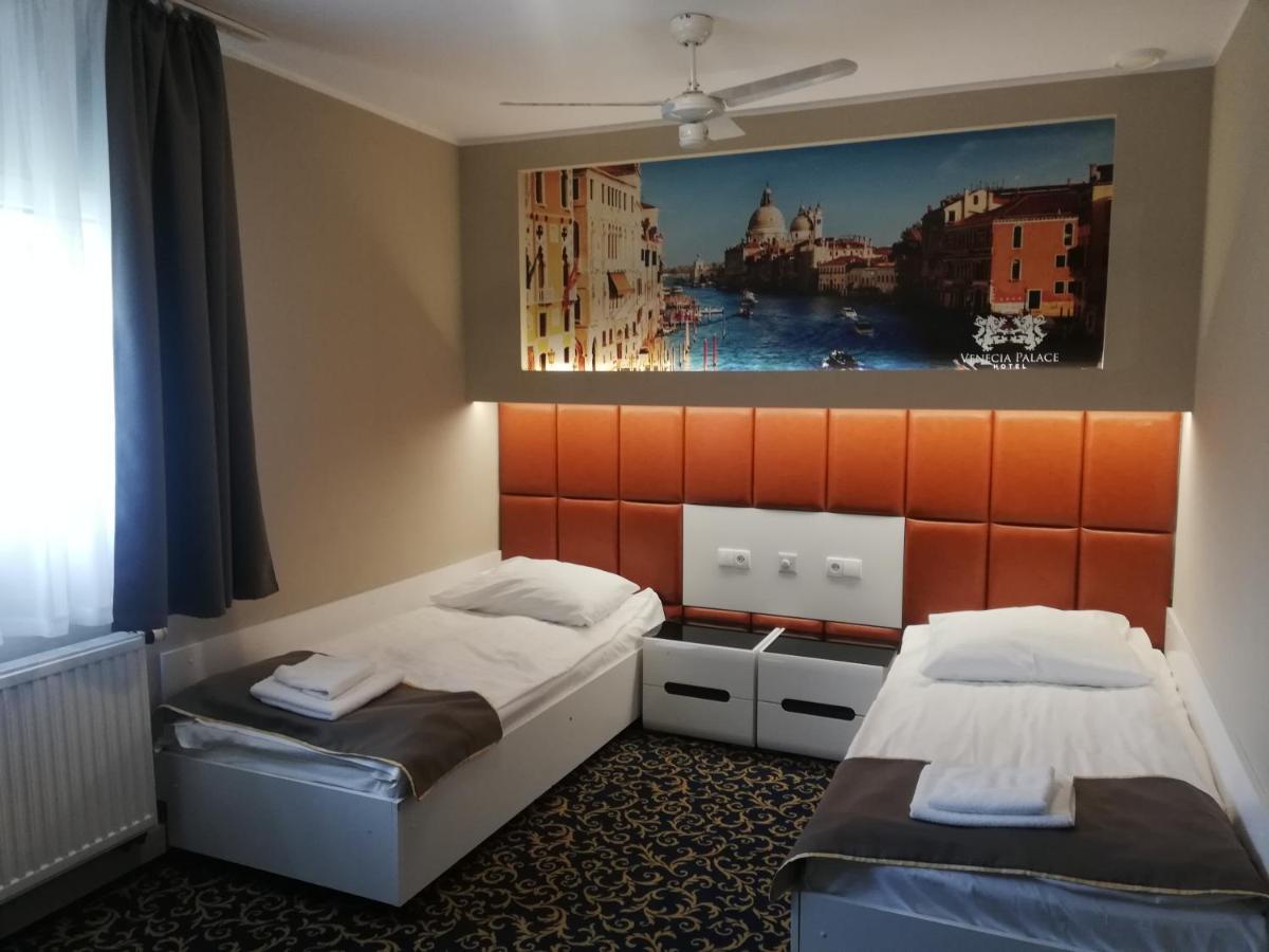 Hotel Venecia Palace Michałowice Eksteriør bilde
